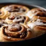 apple butter cinnamon rolls - featured image